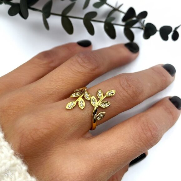 ποΈElegant 18K Gold Plated Adjustable Leaves πΏLeaf Ring Sparkling Zirconia β¨ - Picture 7 of 14